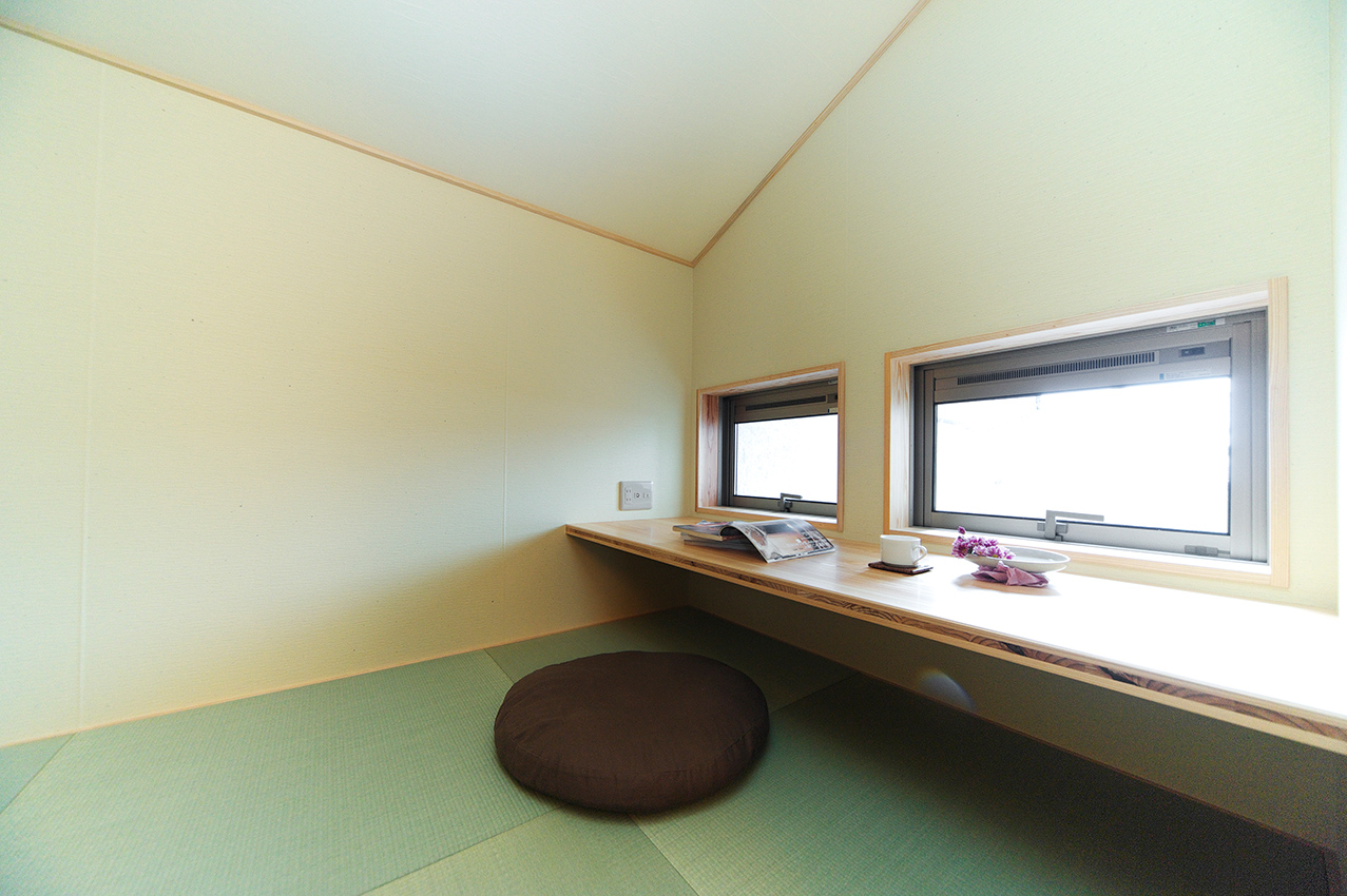 畳のカウンタースペース