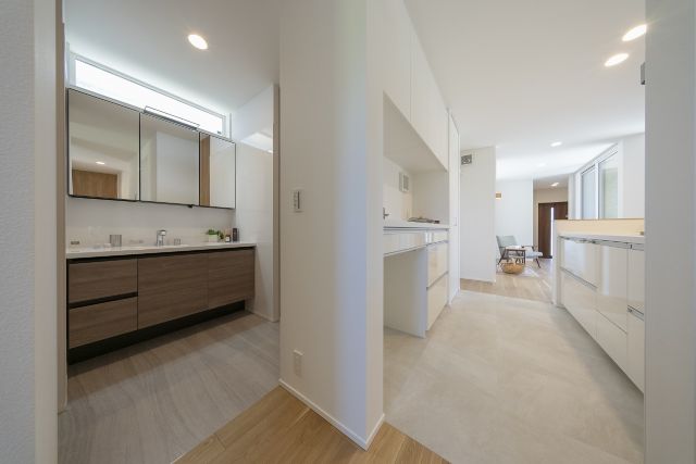 キッチンと洗面室