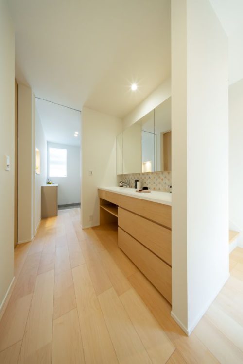 洗面所から見る回遊動線