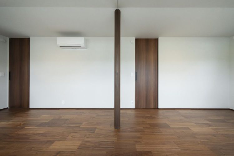 子ども室に2つ並んだハイドア